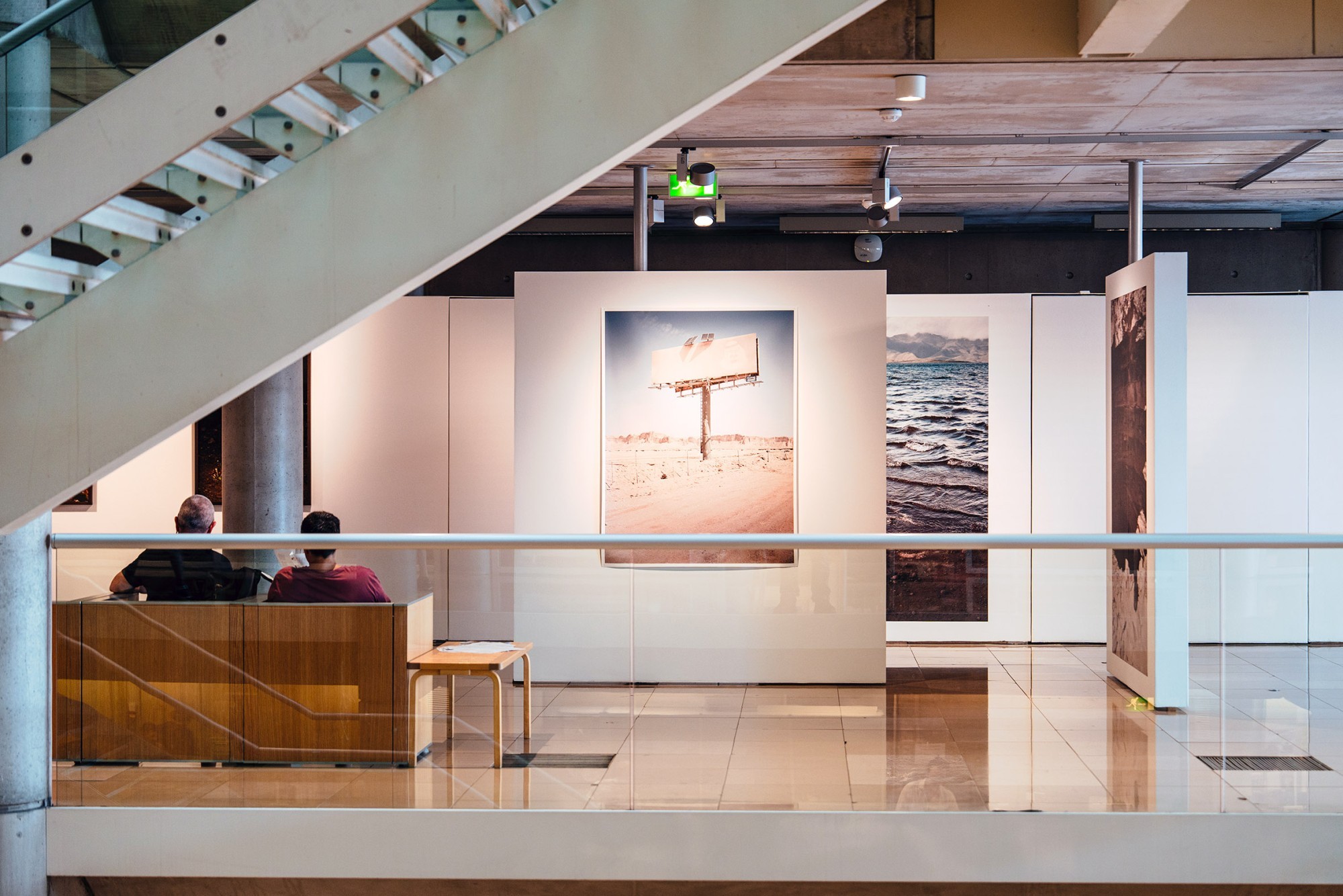 Vue d'exposition, Fall off, Sébastien Arrighi, Carré d'Art - Musée d'art contemporain © Photo Nîmes Tourisme