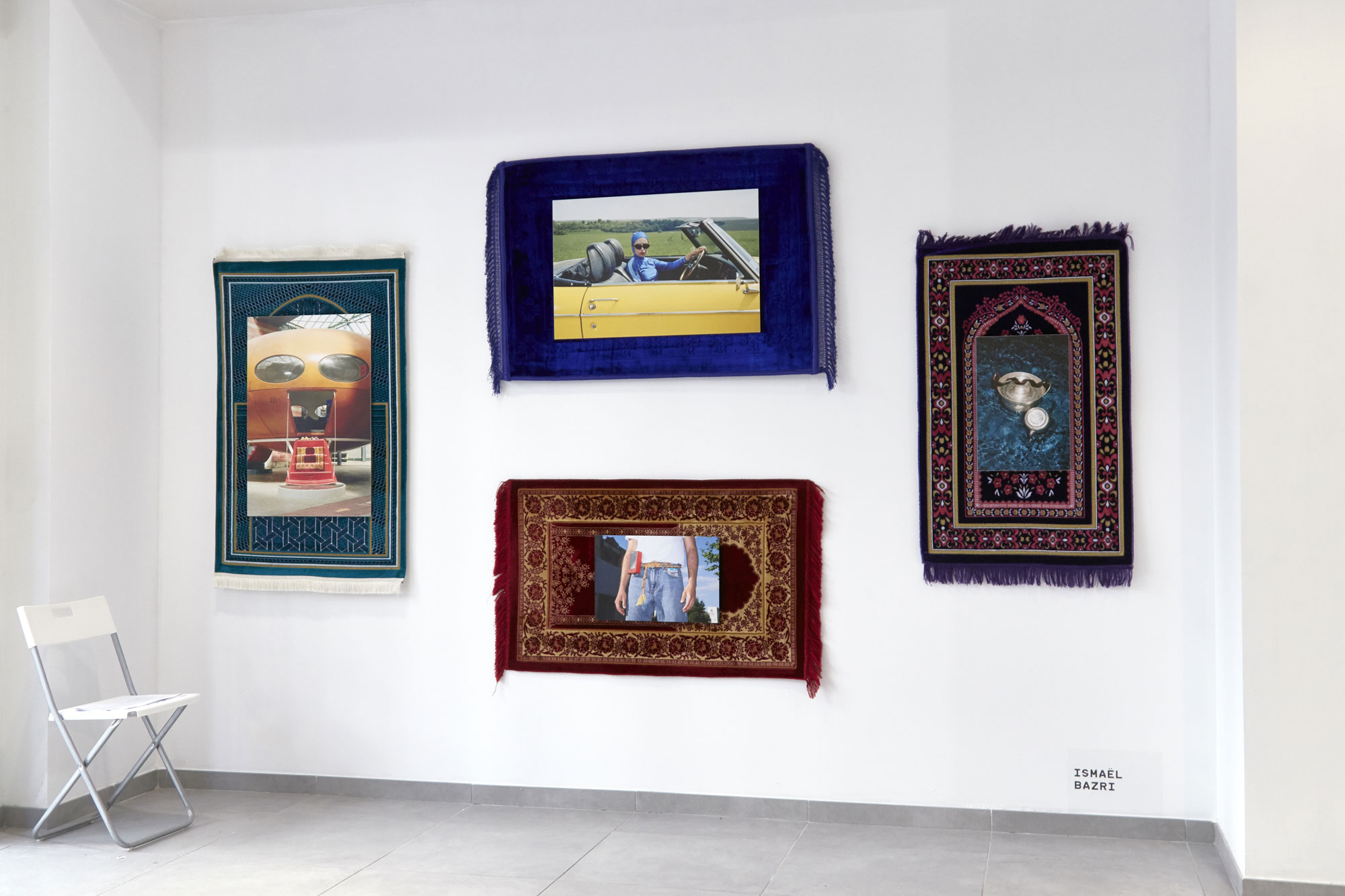 Vue de l’exposition, série Islam goes to Hollywood par Ismaël Bazri, salon Polyptyque 2022 © Arseniy Litviniuk