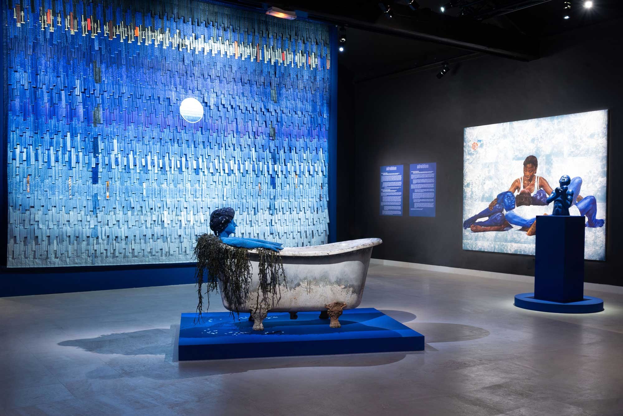 Vue de l'exposition Afroblue, Fondation Blachère © Odile Pascal
